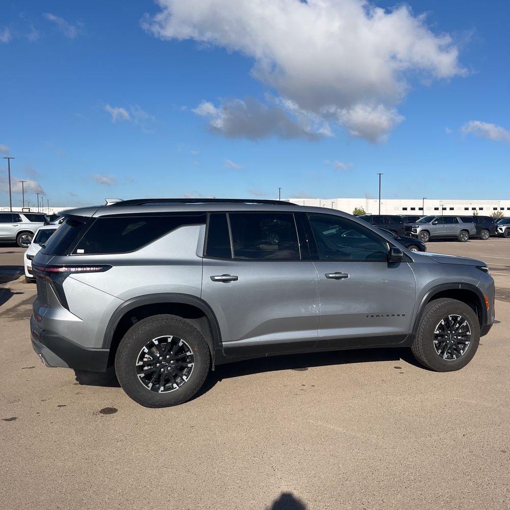 2025 Chevrolet Traverse Z71