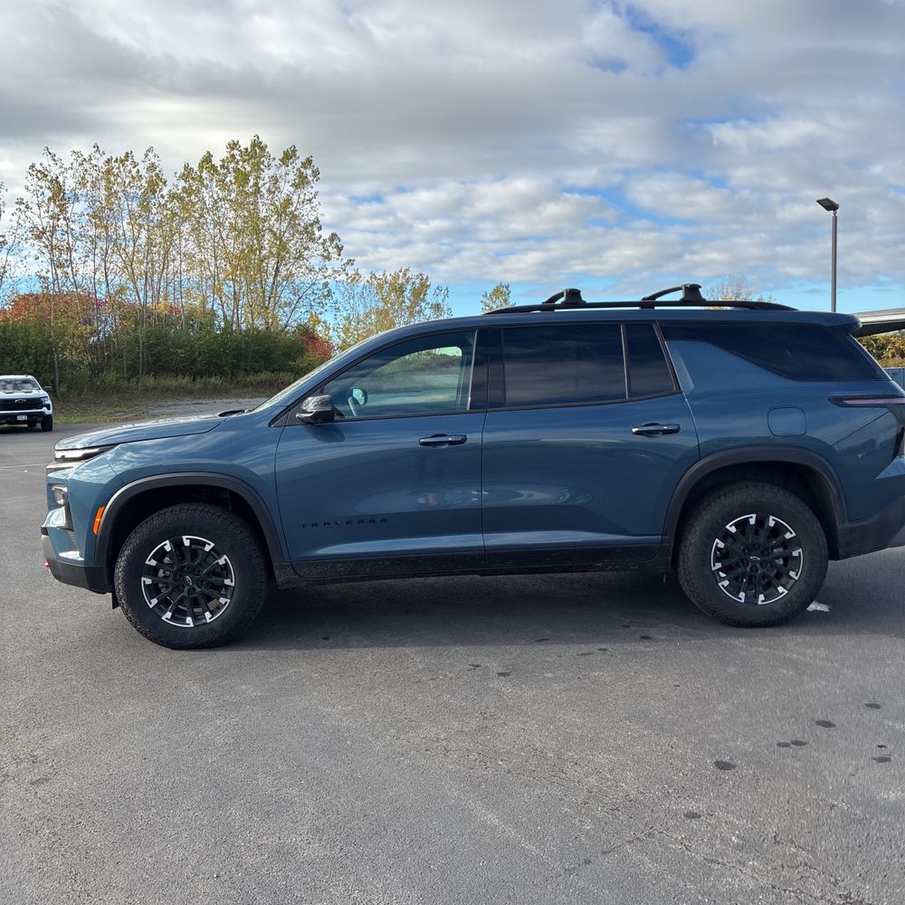 2025 Chevrolet Traverse Z71