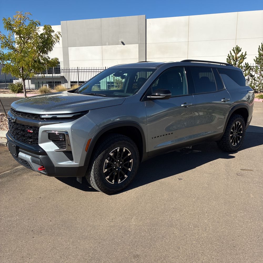 2025 Chevrolet Traverse Z71