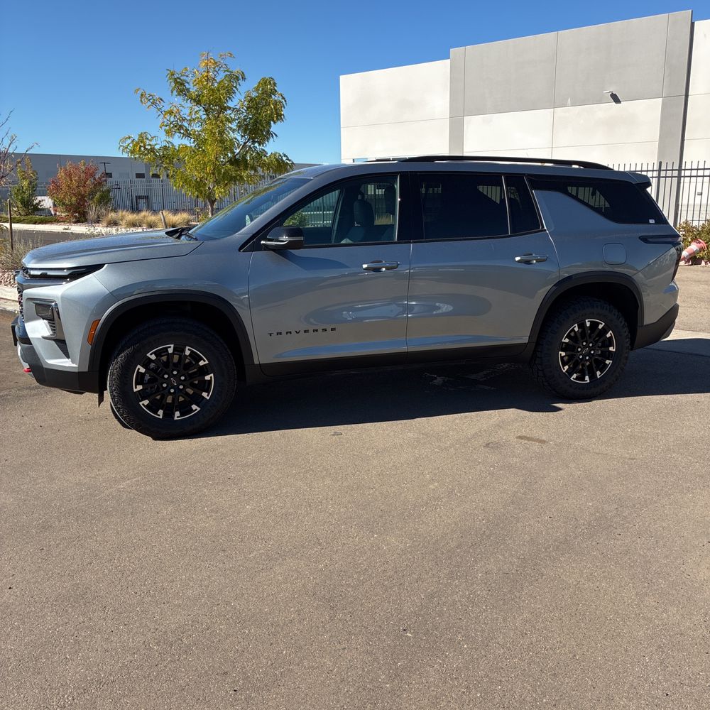2025 Chevrolet Traverse Z71