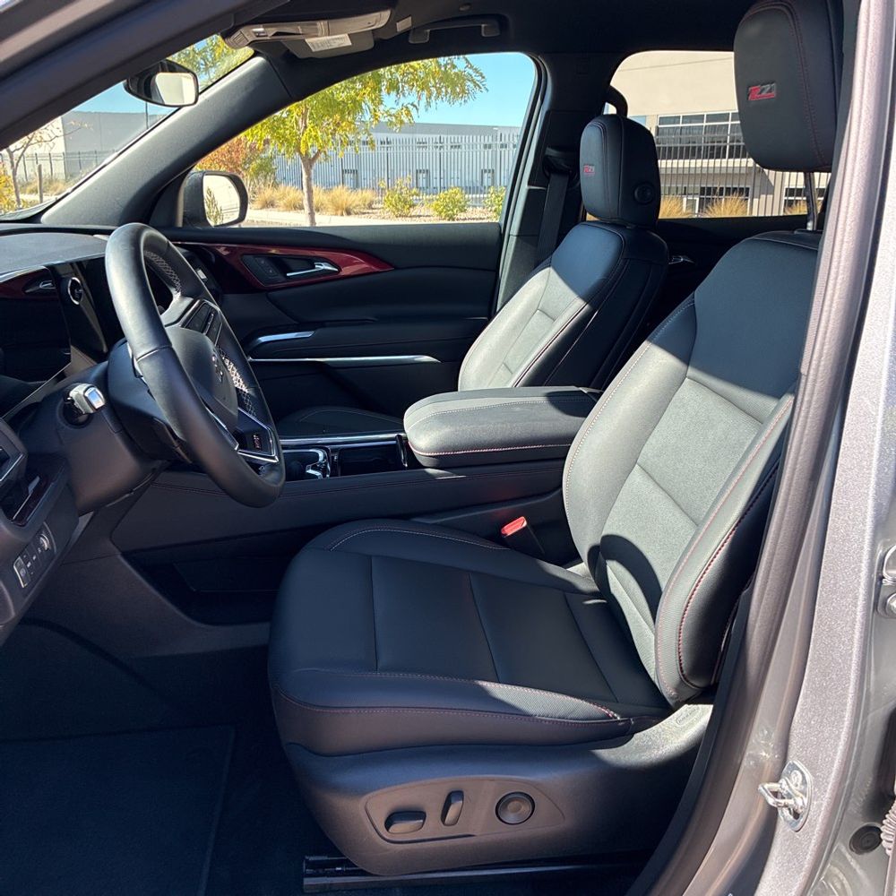 2025 Chevrolet Traverse Z71