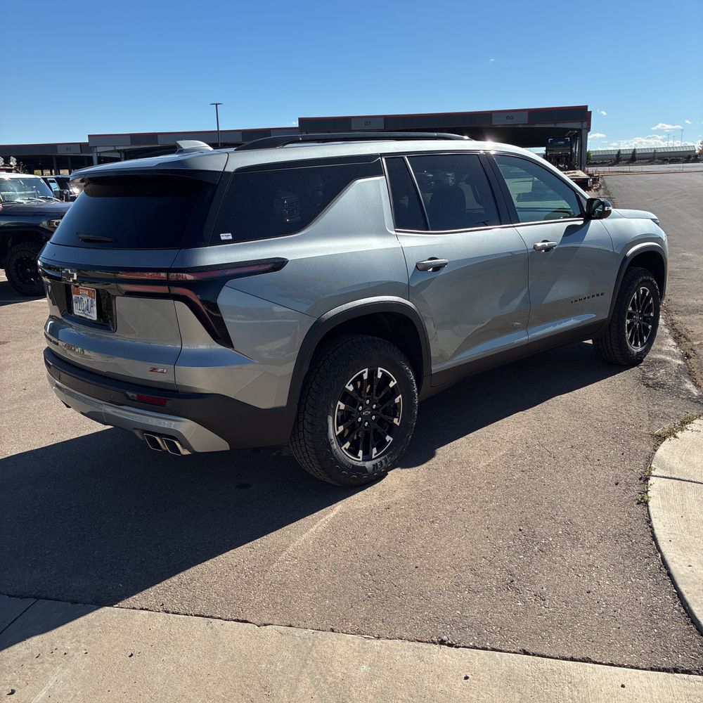 2025 Chevrolet Traverse Z71