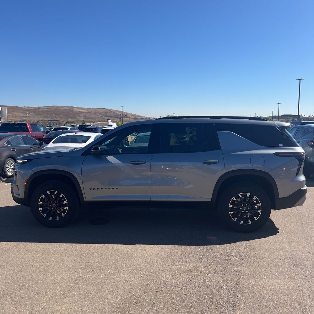 2025 Chevrolet Traverse Z71