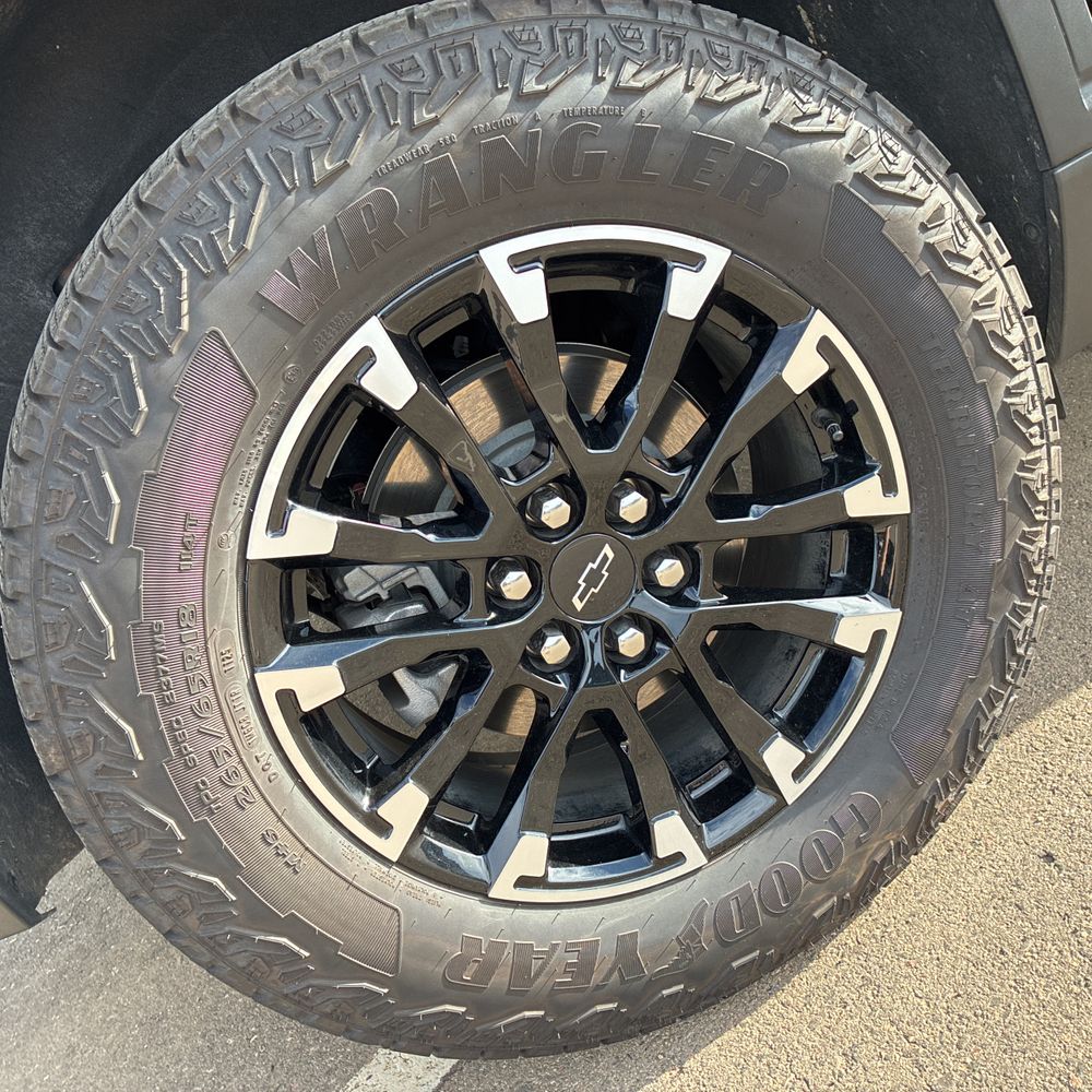 2025 Chevrolet Traverse Z71