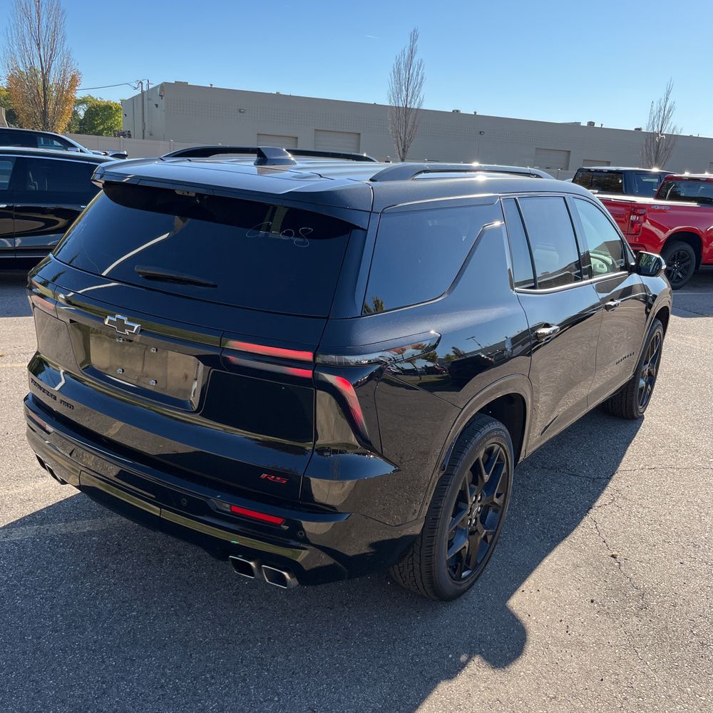 2024 Chevrolet Traverse RS
