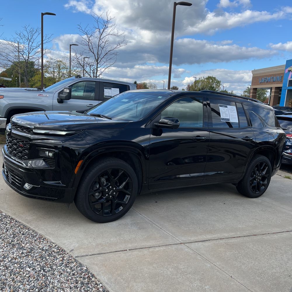 2024 Chevrolet Traverse RS
