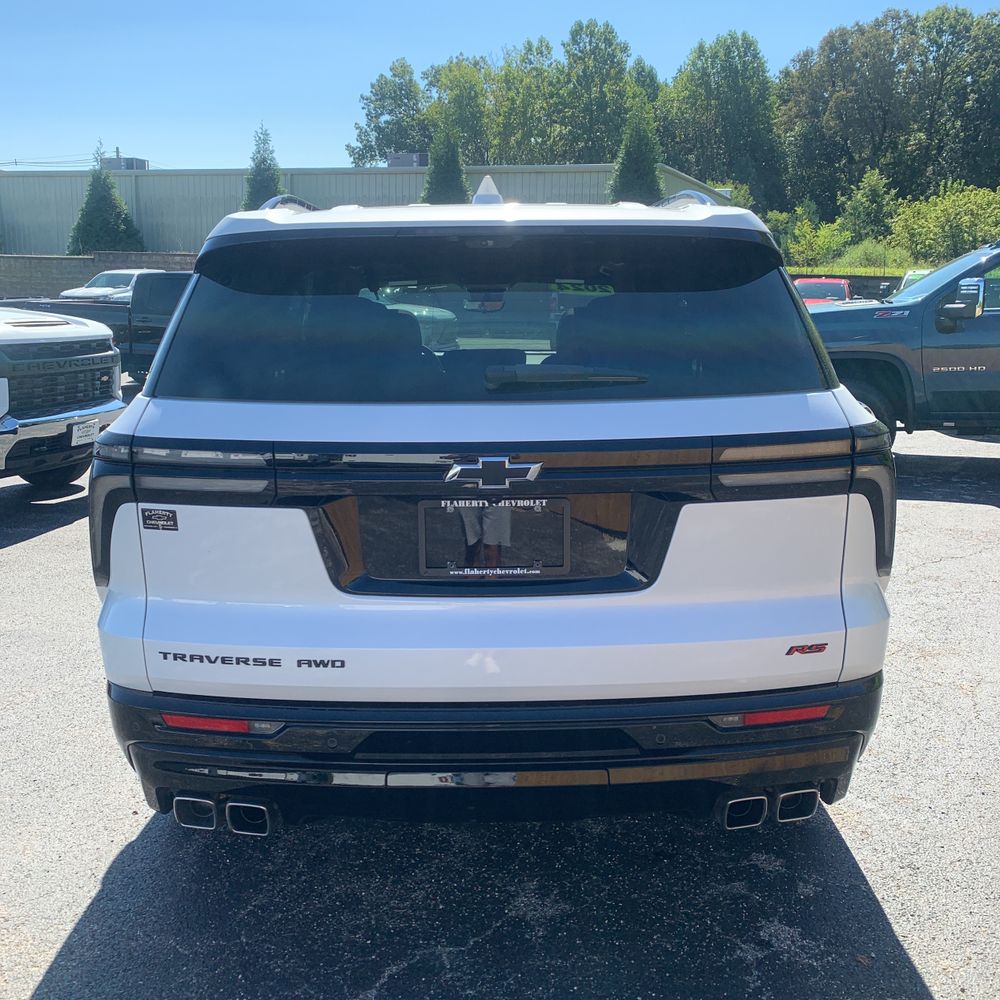 2024 Chevrolet Traverse RS