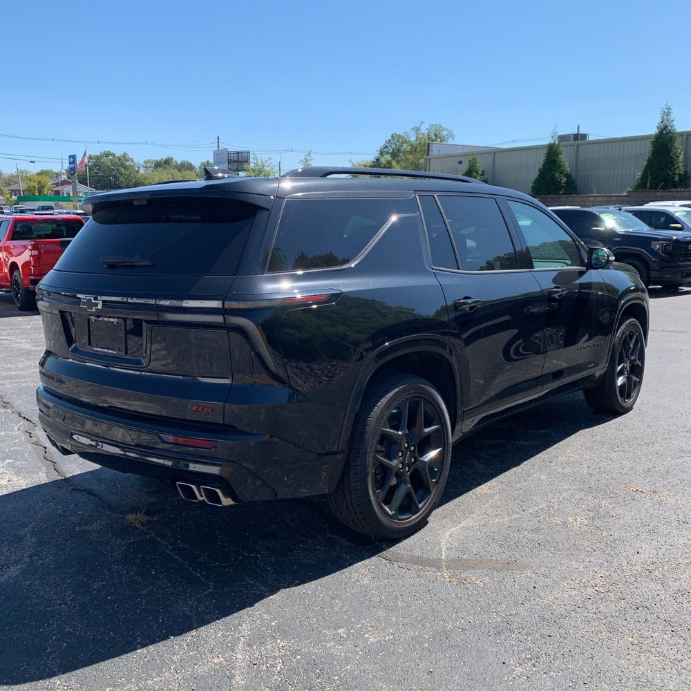 2024 Chevrolet Traverse RS