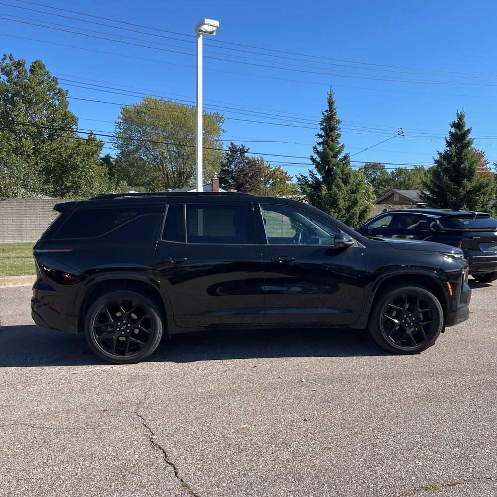 2024 Chevrolet Traverse RS