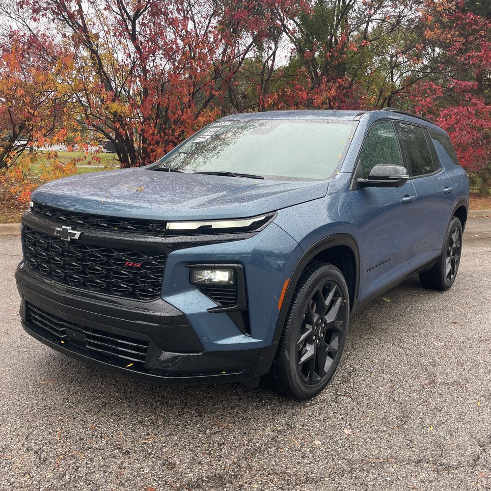 2025 Chevrolet Traverse RS