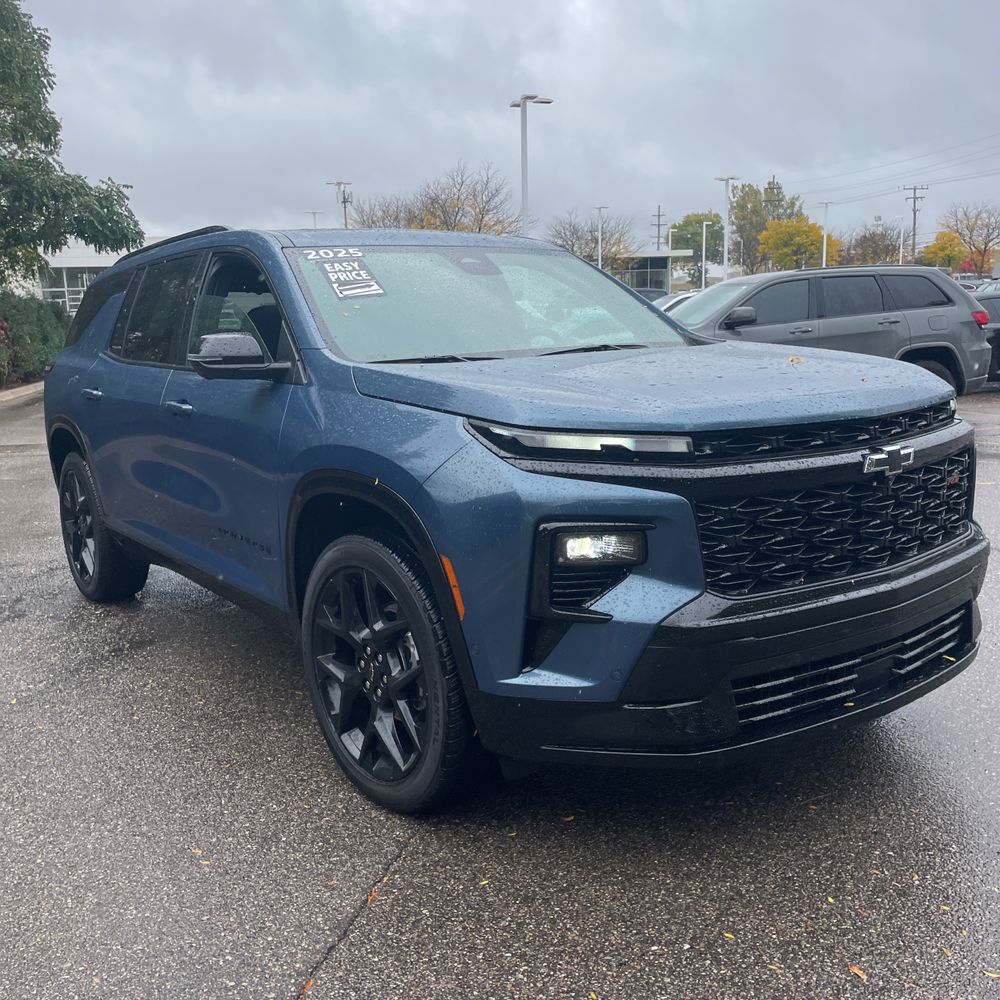 2025 Chevrolet Traverse RS