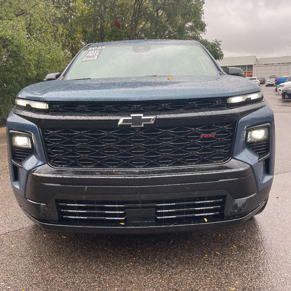 2025 Chevrolet Traverse RS