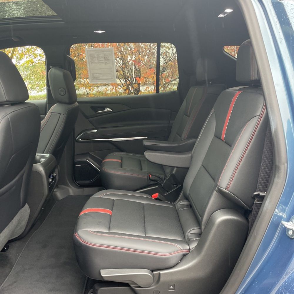 2025 Chevrolet Traverse RS