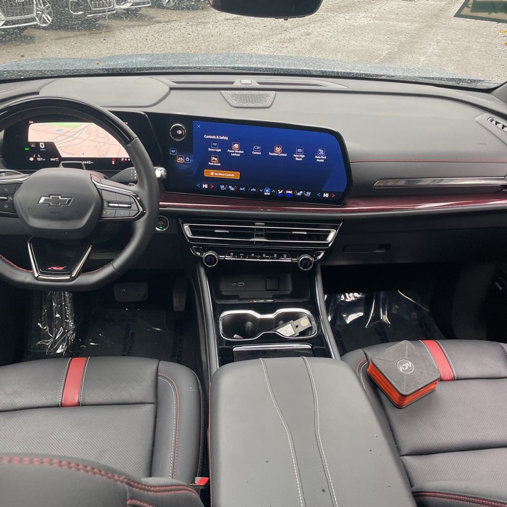 2025 Chevrolet Traverse RS