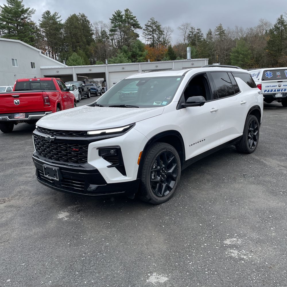 2025 Chevrolet Traverse RS