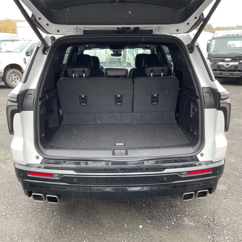 2025 Chevrolet Traverse RS