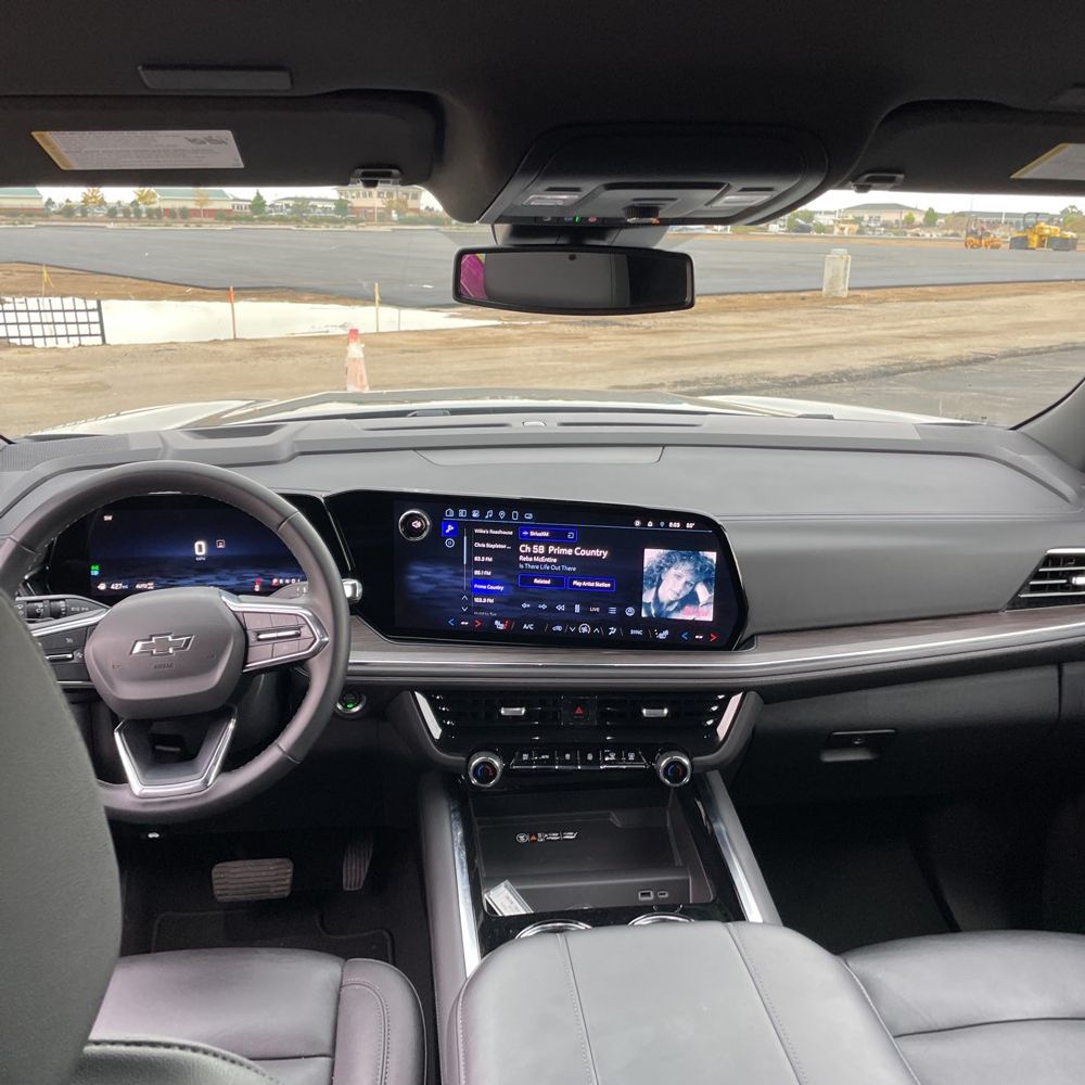 2025 Chevrolet Suburban Z71