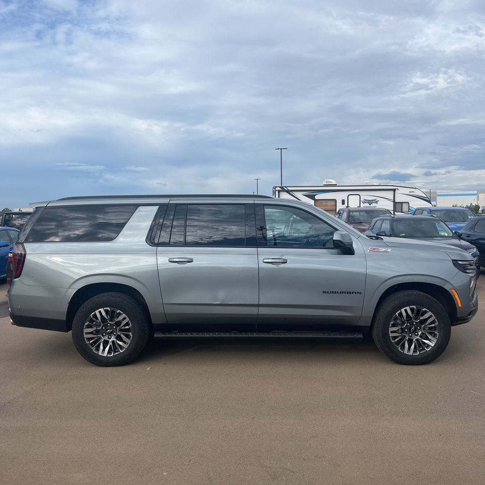 2025 Chevrolet Suburban Z71