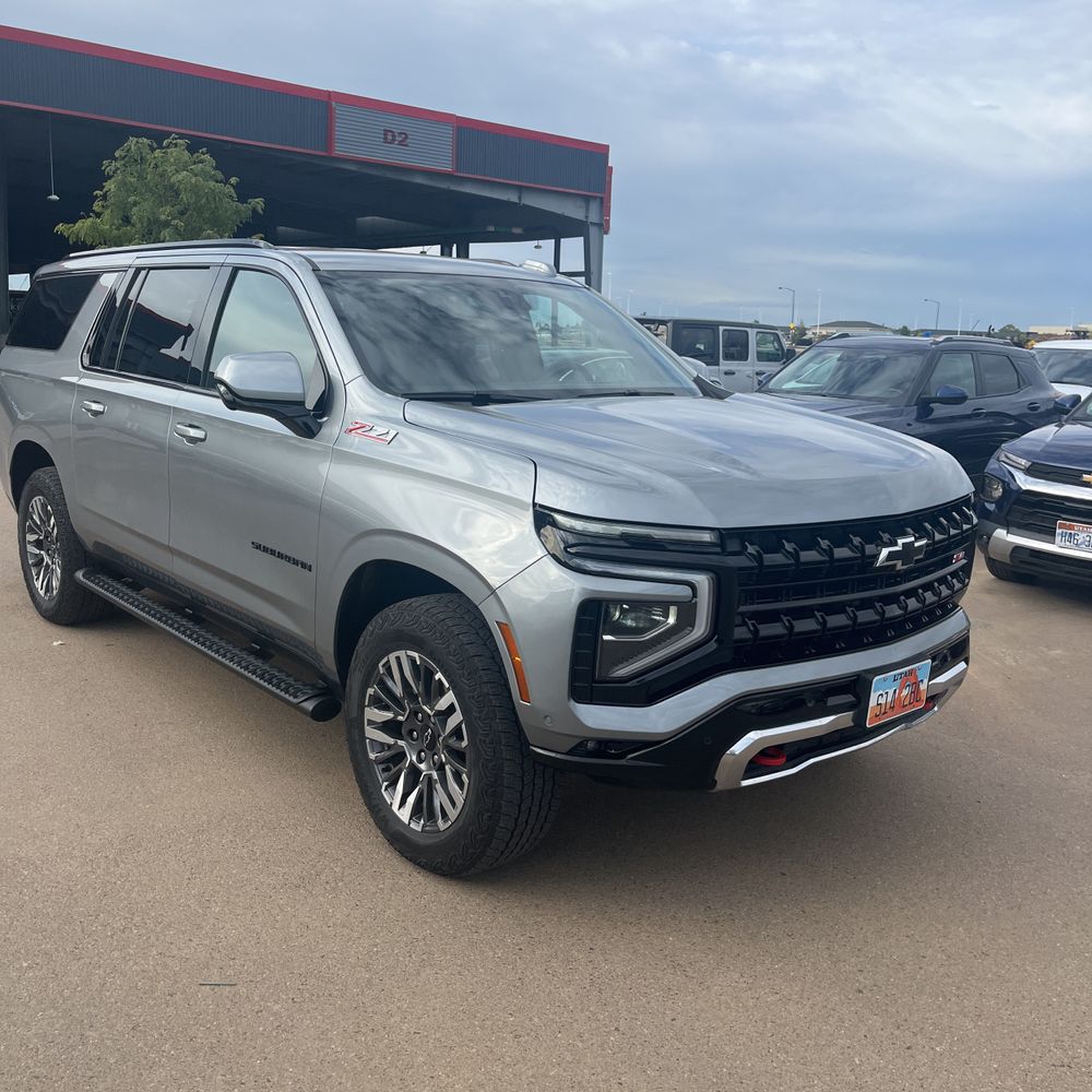 2025 Chevrolet Suburban Z71