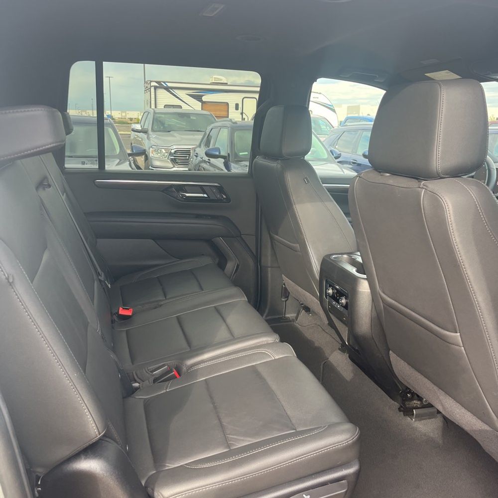 2025 Chevrolet Suburban Z71