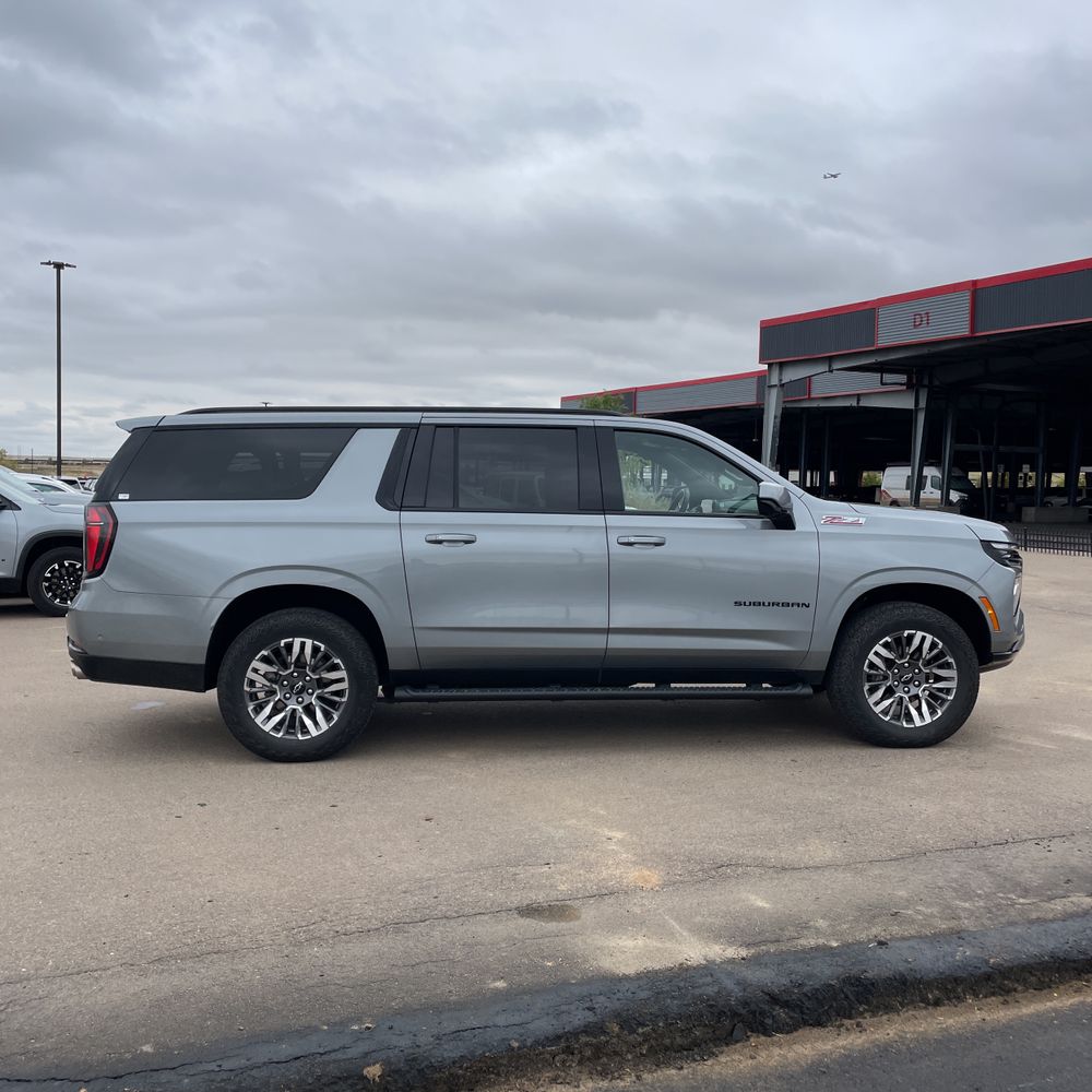 2025 Chevrolet Suburban Z71