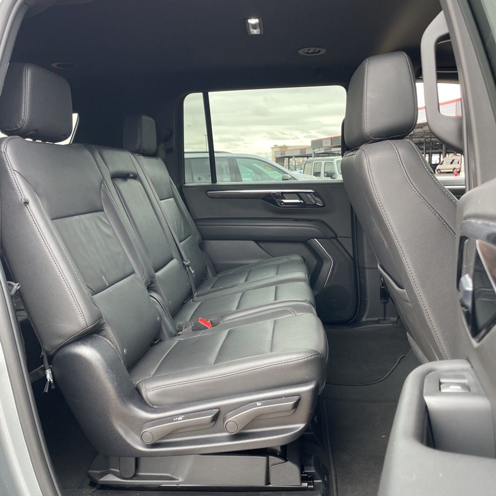 2025 Chevrolet Suburban Z71