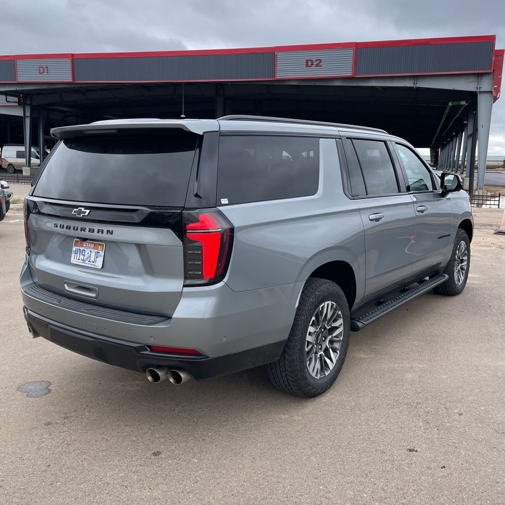 2025 Chevrolet Suburban Z71
