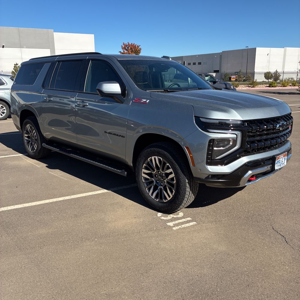 2025 Chevrolet Suburban Z71