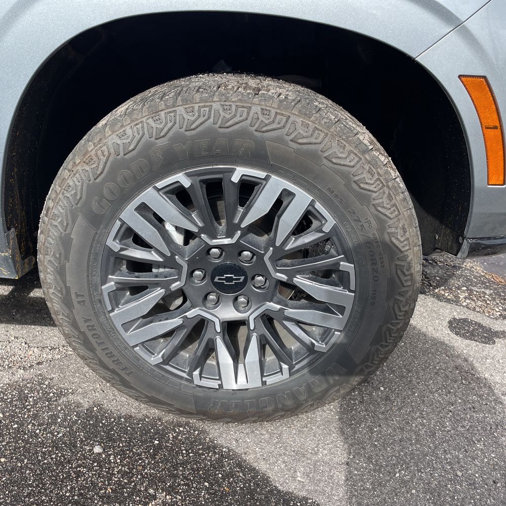 2025 Chevrolet Suburban Z71