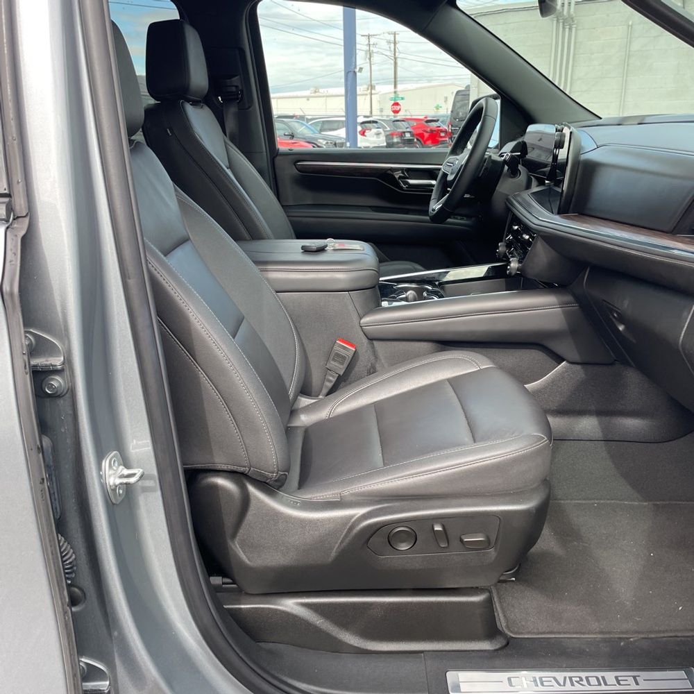 2025 Chevrolet Suburban Z71