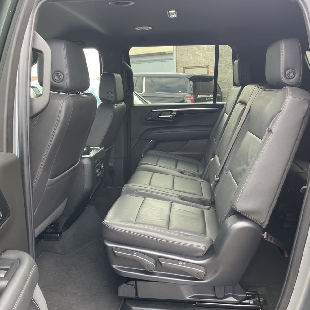 2025 Chevrolet Suburban Z71