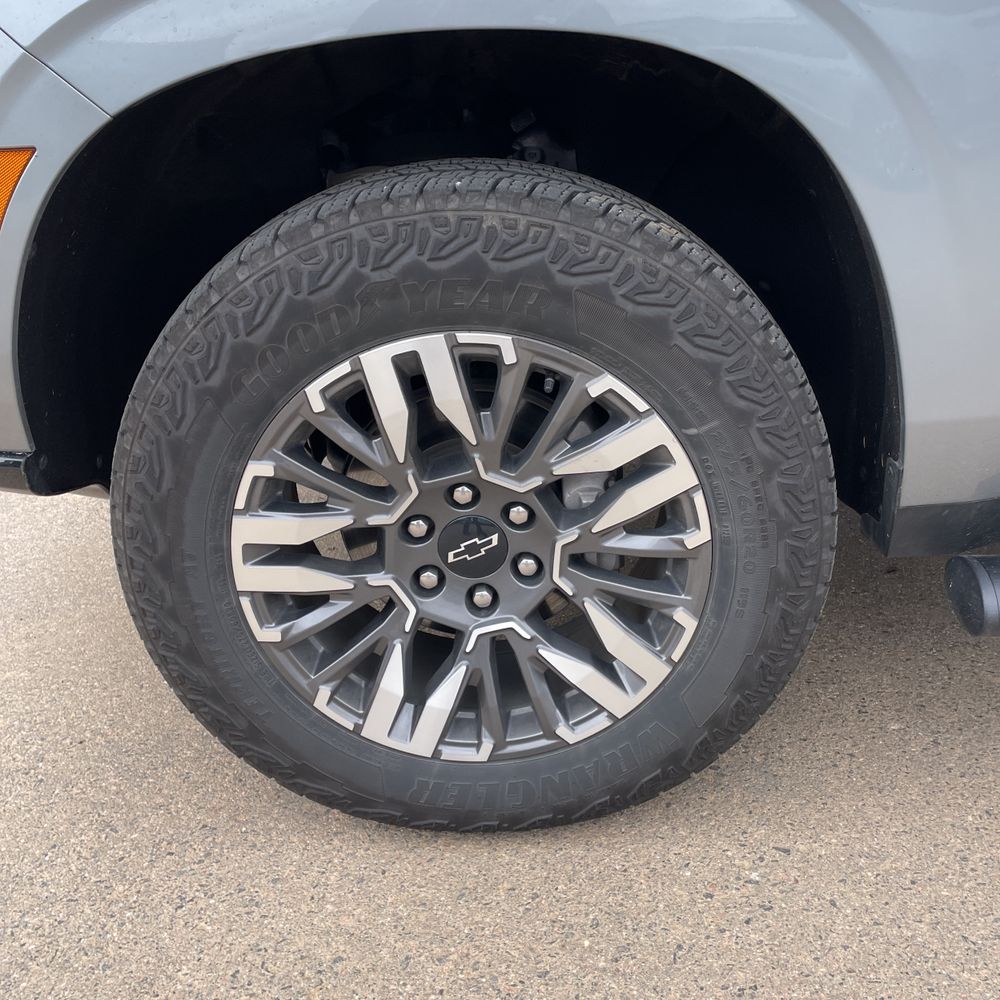 2025 Chevrolet Suburban Z71