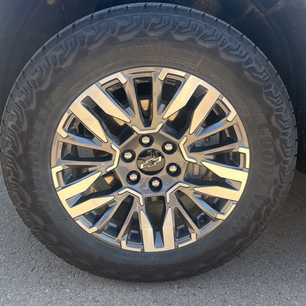 2025 Chevrolet Suburban Z71