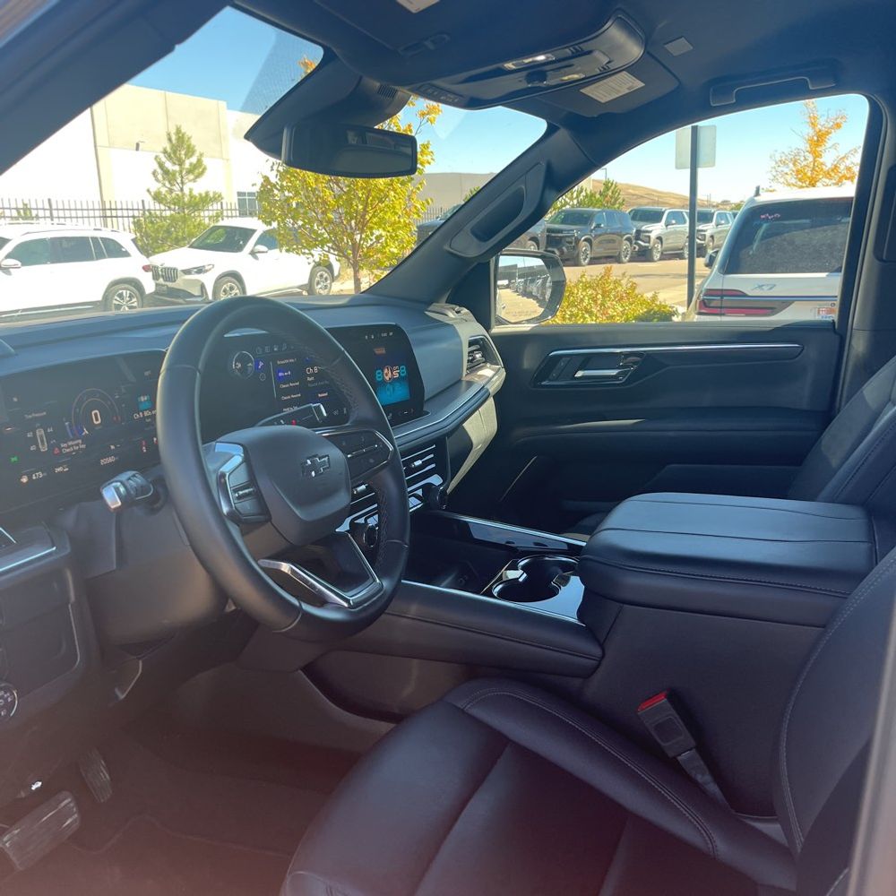 2025 Chevrolet Suburban Z71