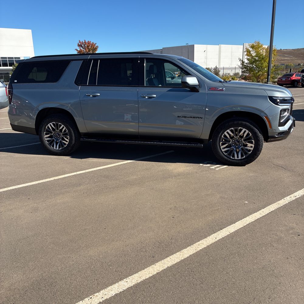 2025 Chevrolet Suburban Z71