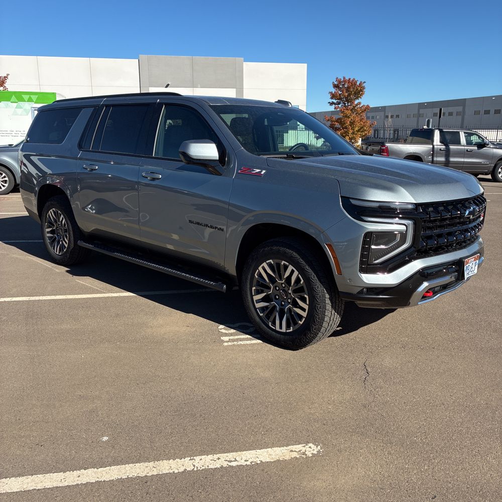 2025 Chevrolet Suburban Z71
