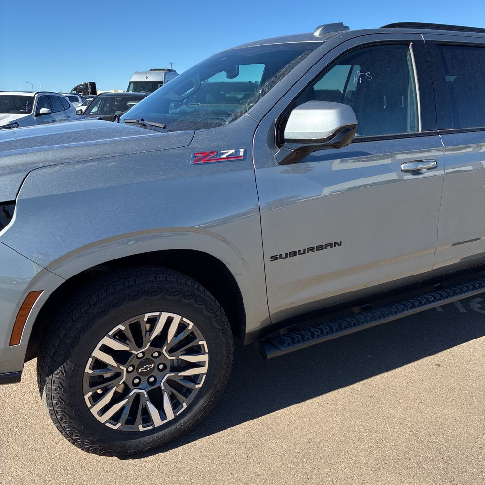 2025 Chevrolet Suburban Z71