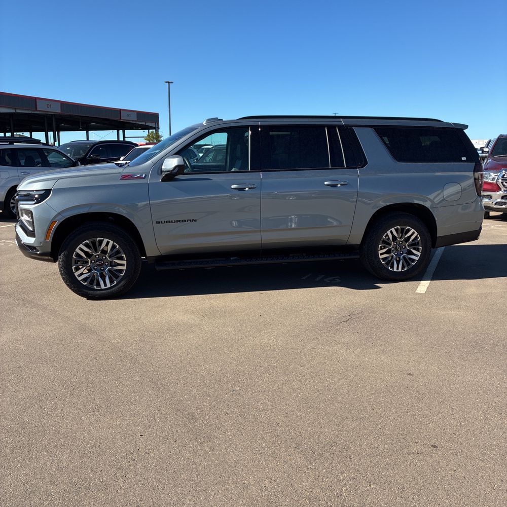 2025 Chevrolet Suburban Z71