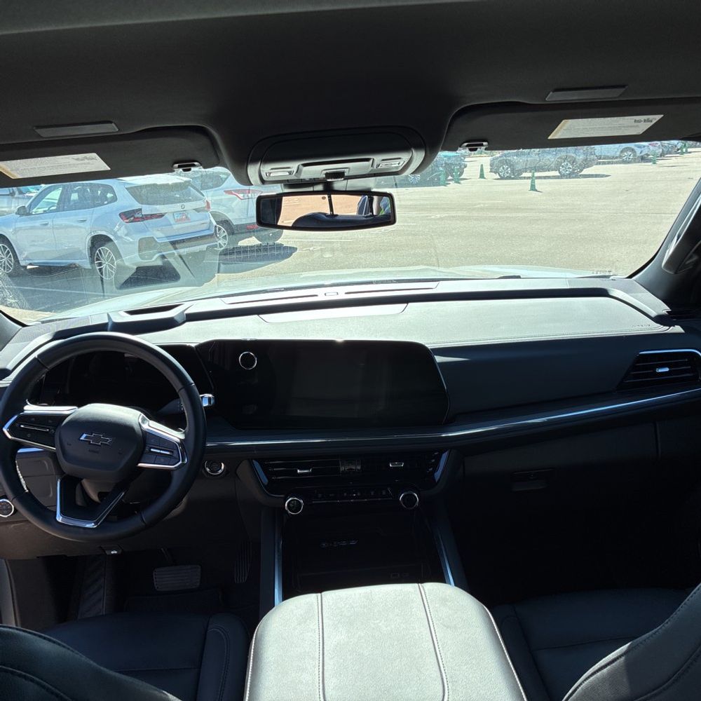 2025 Chevrolet Suburban Z71