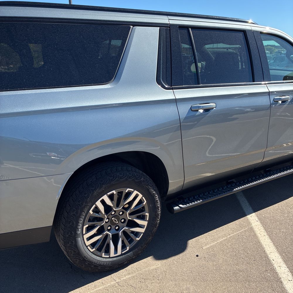 2025 Chevrolet Suburban Z71