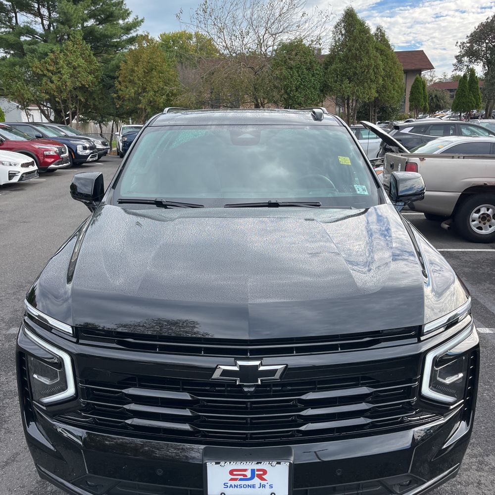 2025 Chevrolet Suburban RST