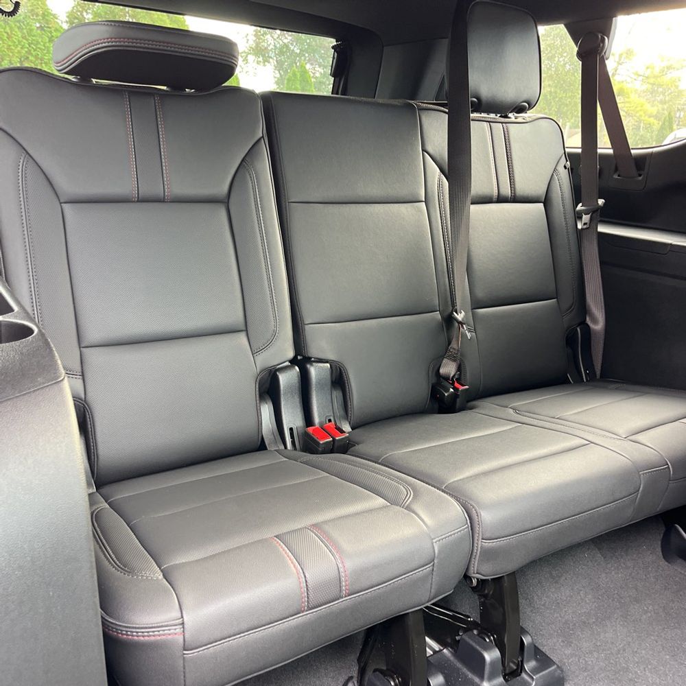 2025 Chevrolet Suburban RST