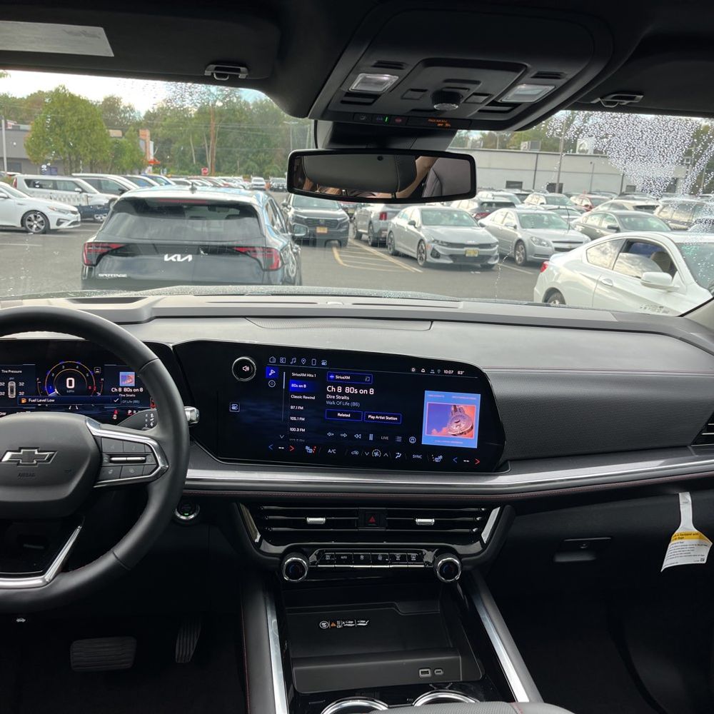 2025 Chevrolet Suburban RST