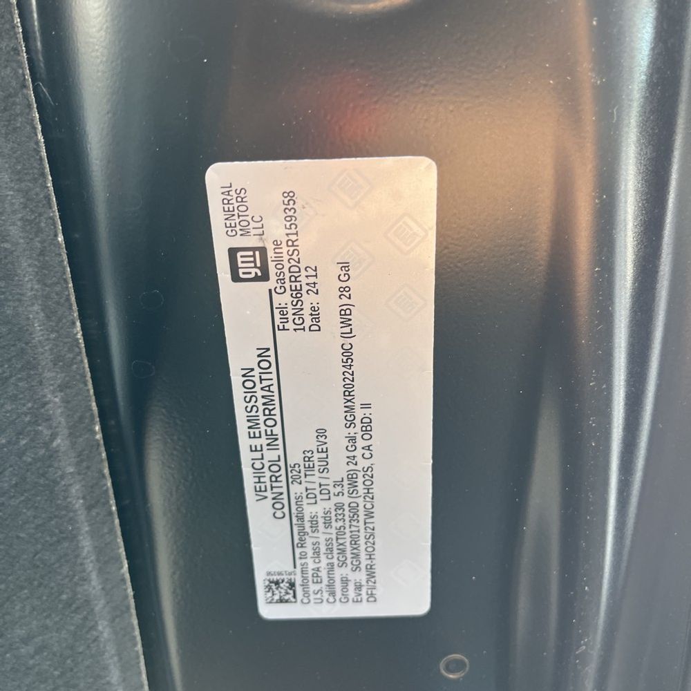 2025 Chevrolet Suburban RST