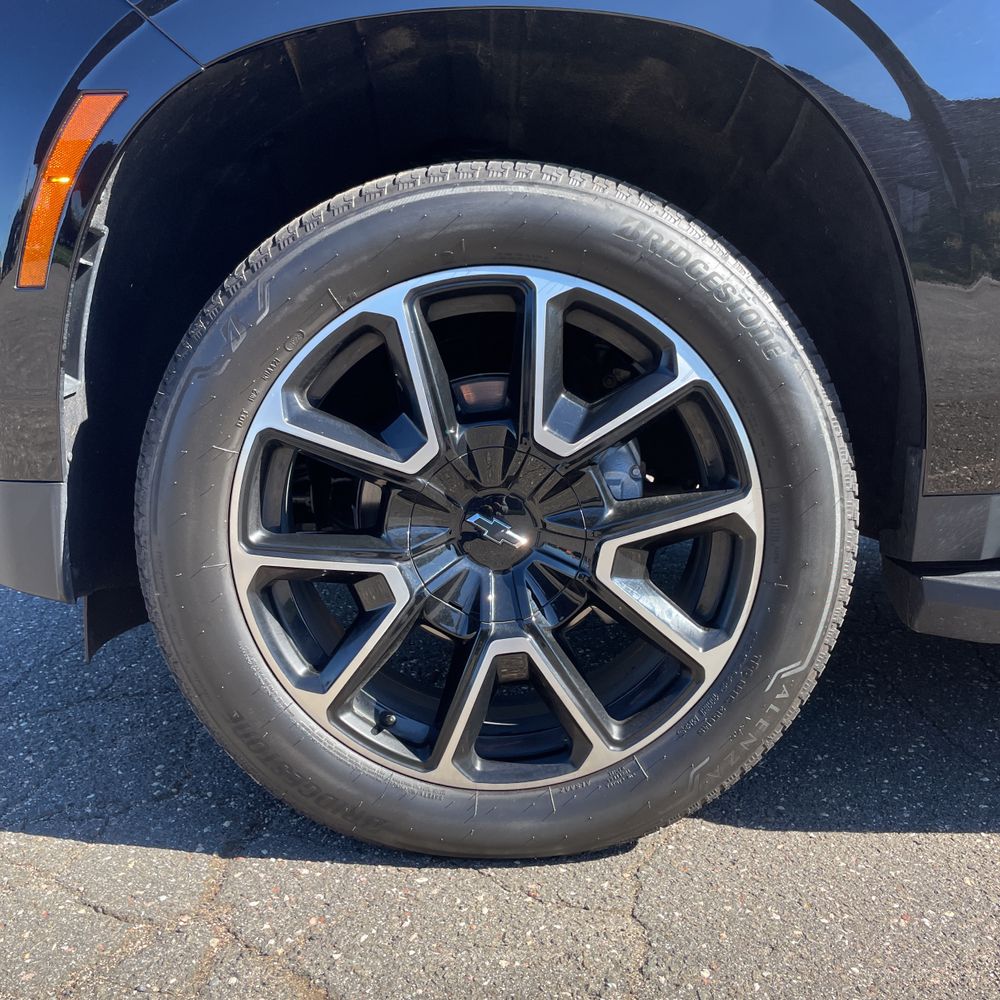 2025 Chevrolet Tahoe RST