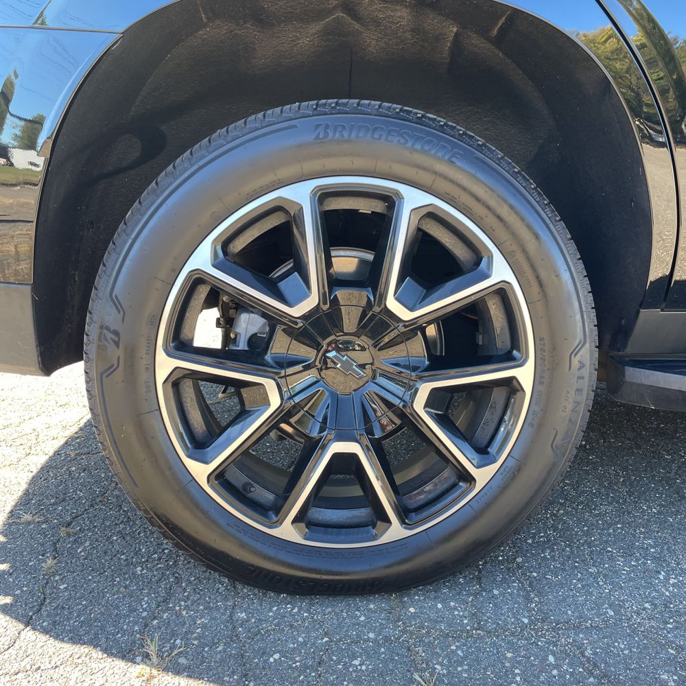 2025 Chevrolet Tahoe RST
