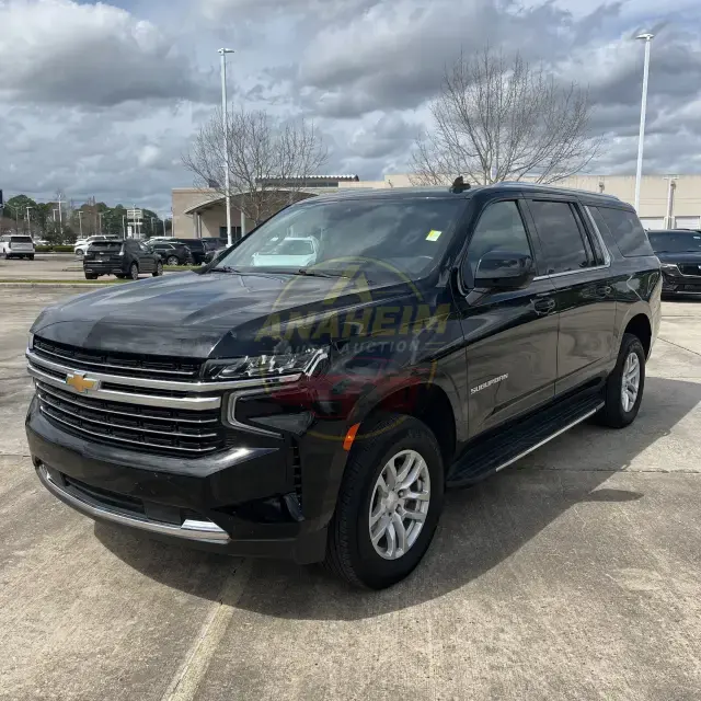 2024 Chevrolet Suburban LT