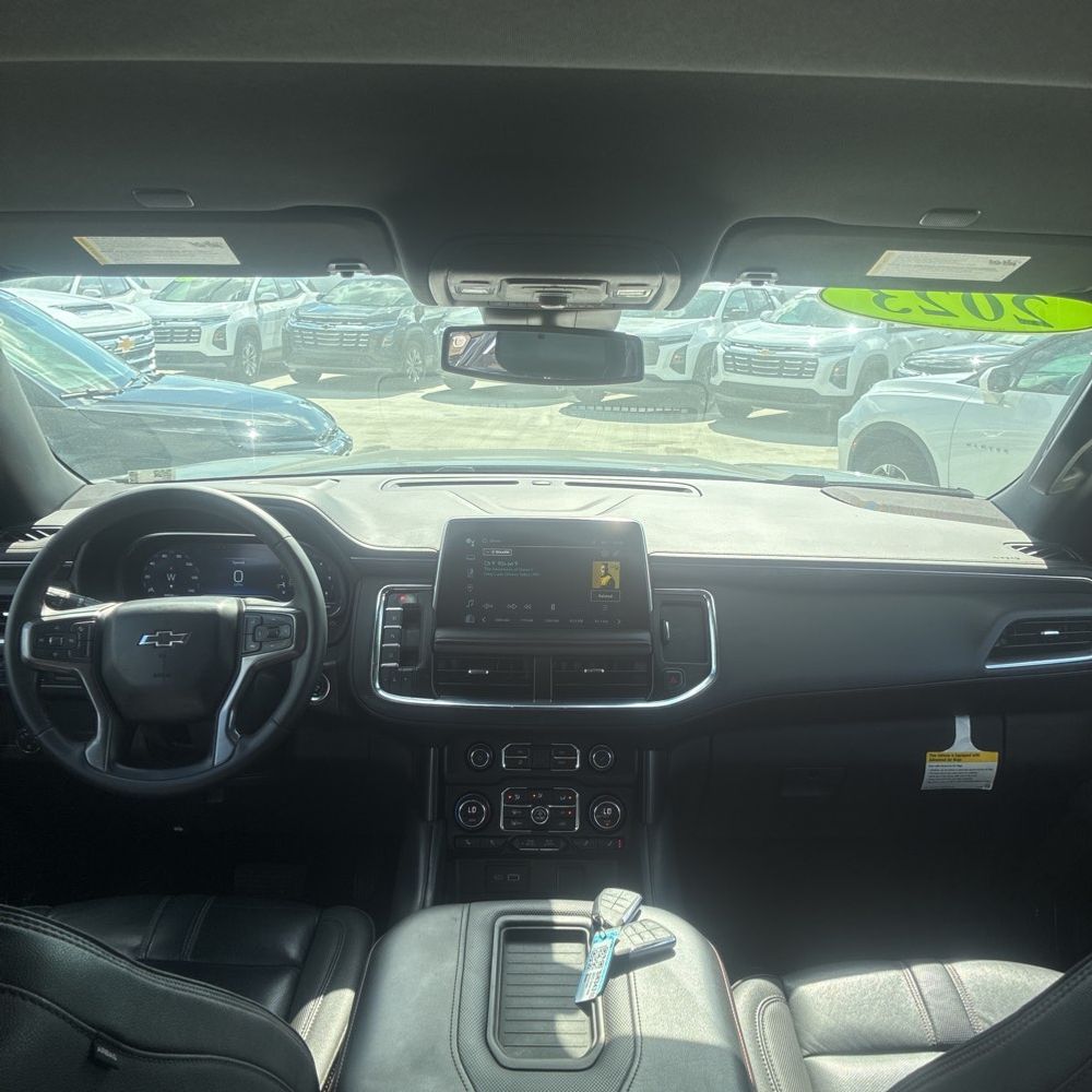 2023 Chevrolet Suburban RST