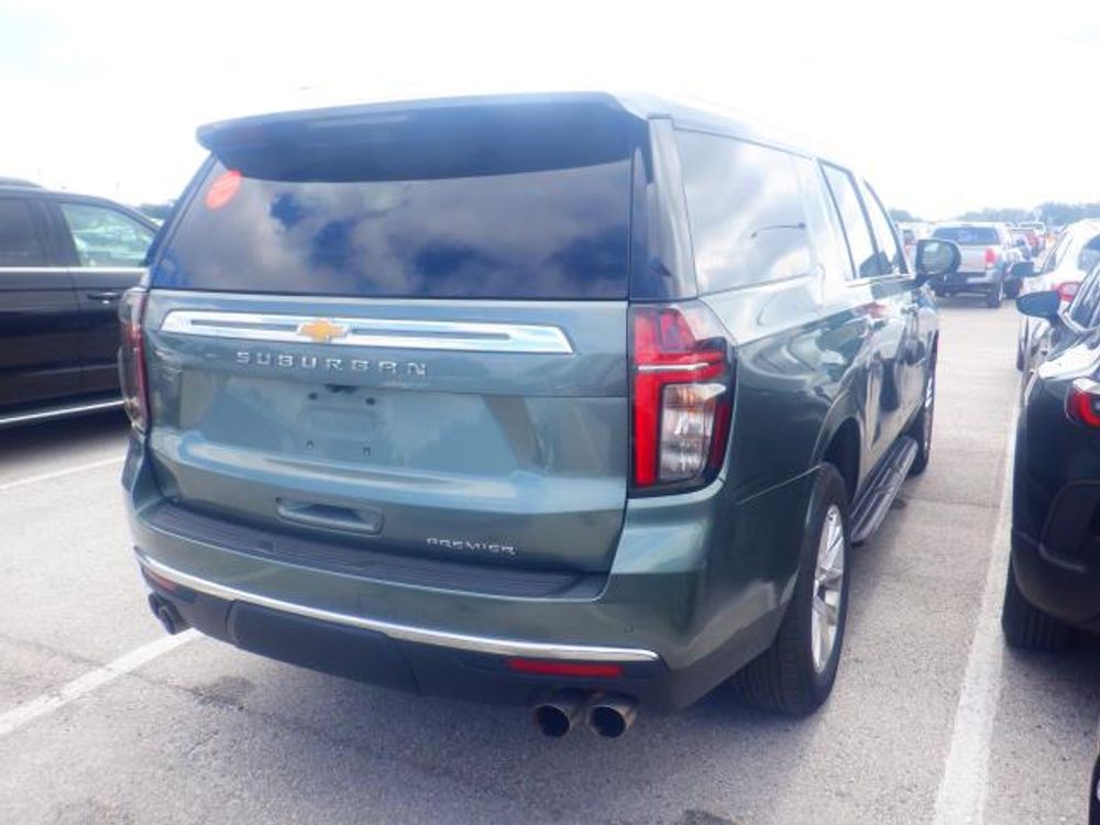 2023 Chevrolet Suburban Premier