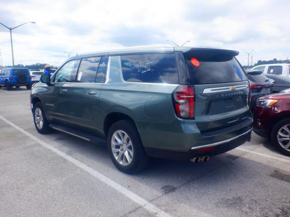 2023 Chevrolet Suburban Premier